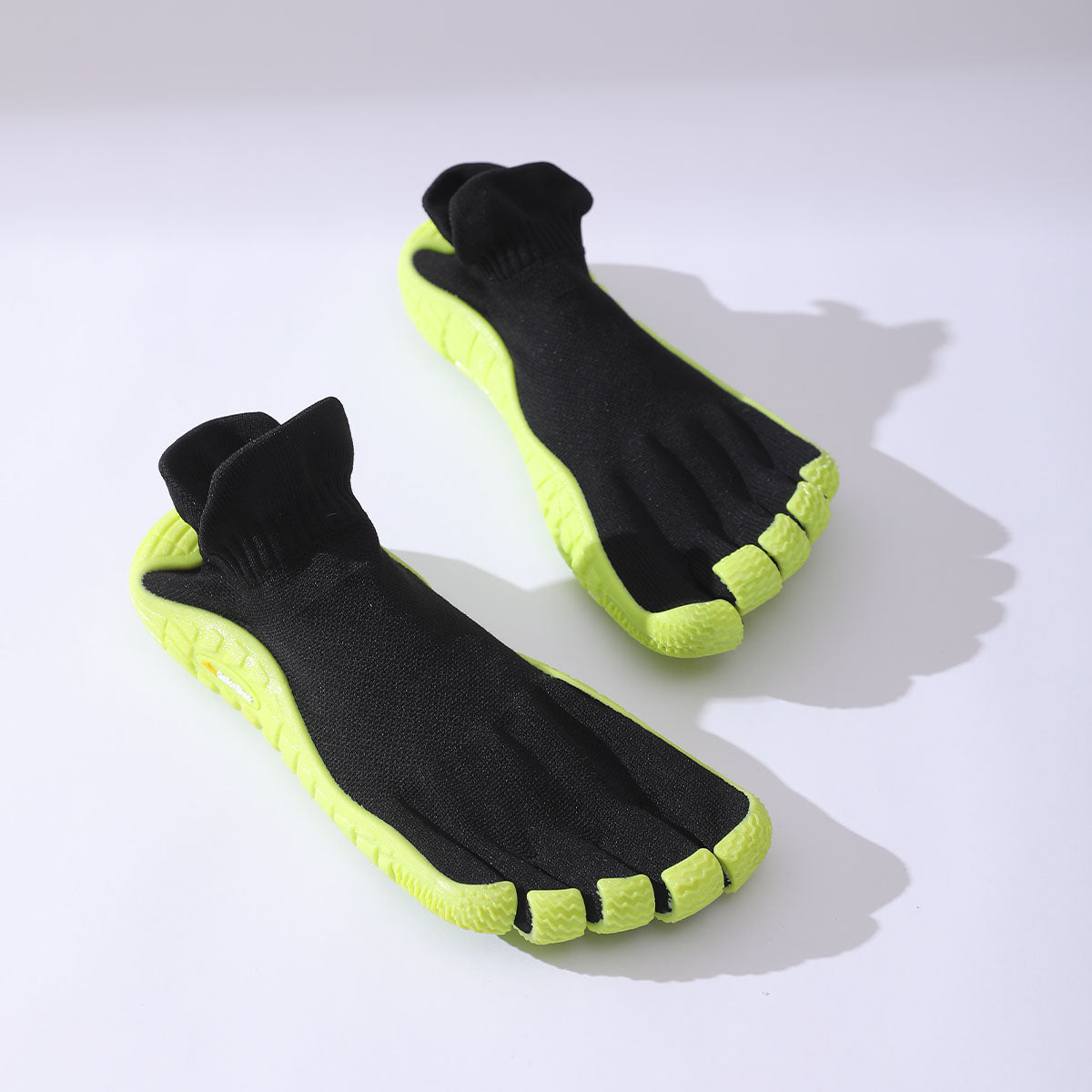Zapatillas Minimal Socknit amarillo diseño barefoot para confort y equilibrio