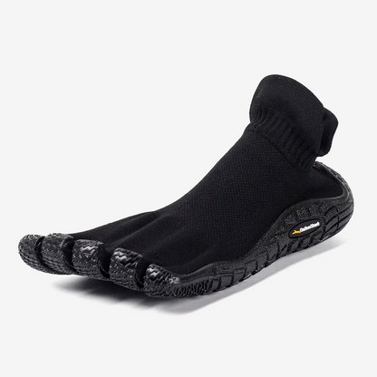 Calzado barefoot de dedos separados Minimal Socknit Obsidian Black de GallonShark