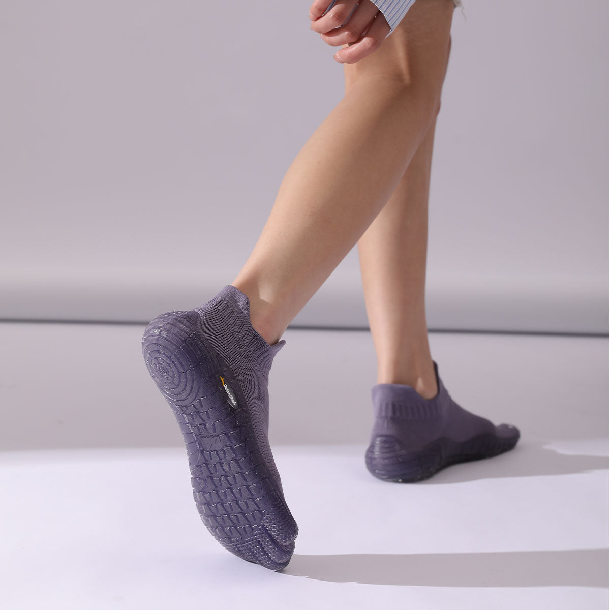 Zapatillas Minimal Socknit color púrpura estilo barefoot para confort y equilibrio interior